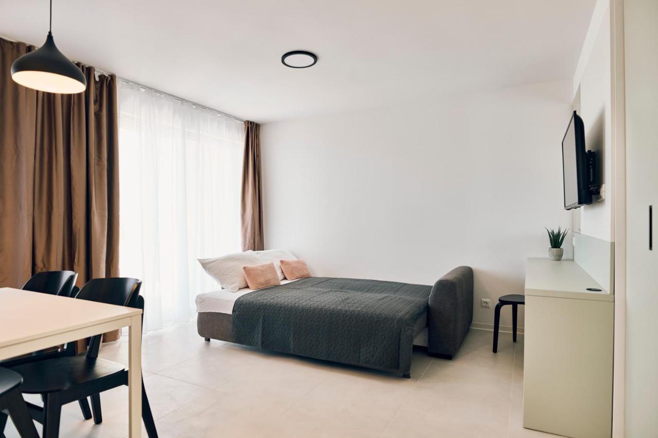 Malinska Green Apartments エクステリア 写真
