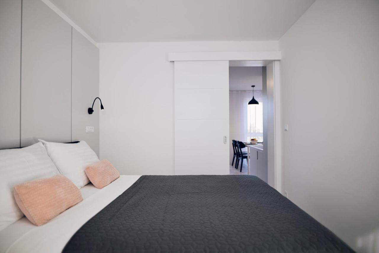 Malinska Green Apartments エクステリア 写真